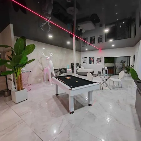 Apartment Maloveroom, 2 D'exceptions *