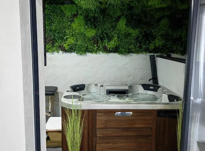 Maloveroom, 2 D'exceptions * Beaucroissant